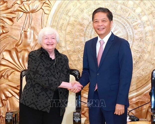 Politburo member, Head of the Party Central Committee's Economic Commission Tran Tuan Anh and US Treasury Secretary Janet Yellen. (Photo: VNA)