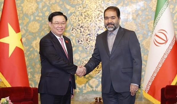 National Assembly Chairman Vuong Dinh Hue and General Governor of Isfahan province Reza Mortazavi (Photo: VNA)