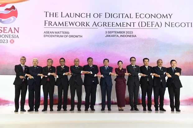 ASEAN economic ministers at the ceremony to launch Negotiations on the ASEAN Digital Economy Framework Agreement (DEFA) (Photo: https://asean.org/)