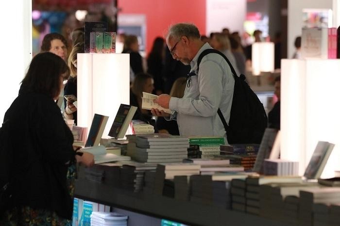 The 74th Frankfurt Book Fair, the largest of its kind in the world, concluded on Sunday on the Frankfurt exhibition grounds. This year's book fair attracted around 90,000 trade visitors from over 100 countries and regions.