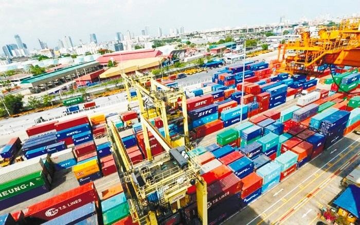 Malaysia's exports rose by 15.6 percent year on year to 130.24 billion ringgit (29.46 billion USD) in November, official data showed Monday. (Photo for Illustration)