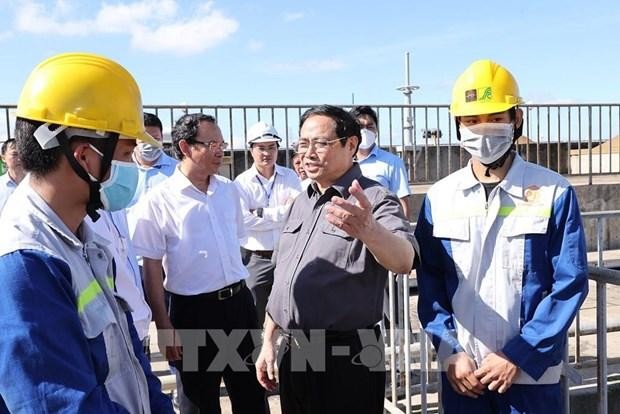Prime Minister Pham Minh Chinh inspects Ben Luc-Long Thanh expressway project (Photo: VNA)
