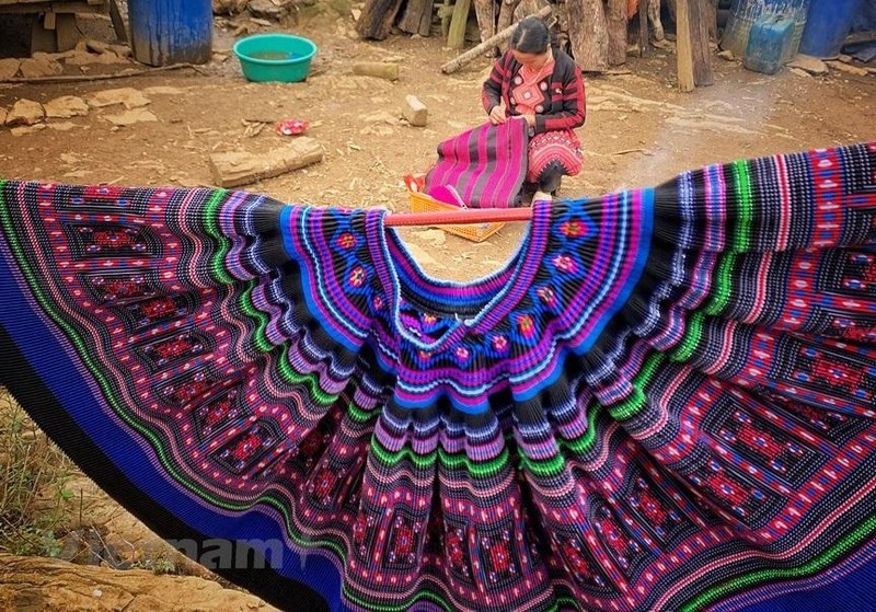 Mong people in Son La Province preserve unique traditional linen weaving. (Photo: vietnamplus.vn)