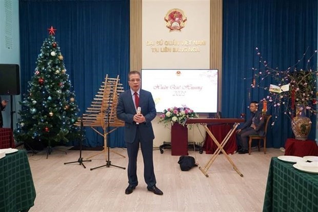 Ambassador Dang Minh Khoi speaks at the gathering in Russia. (Photo: VNA)