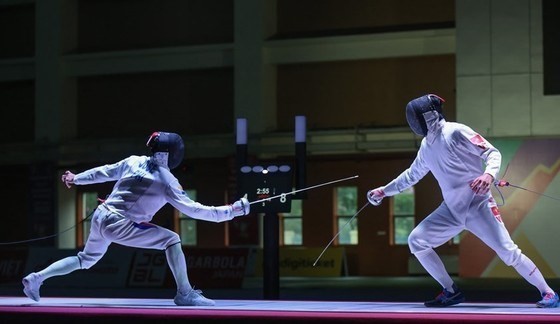 The Vietnamese national fencing team are aiming to gain at least three gold medals at SEA Games 32. (Photo: thethaovietnamplus.vn)