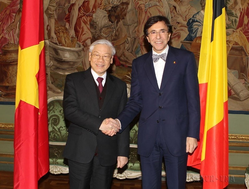 Party General Secretary Nguyen Phu Trong meets with Belgian Prime Minister Elio Di Rupo during his visit to Belgium, January 2013. (Photo: VNA)