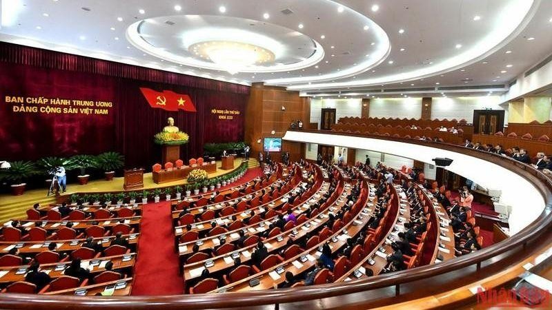 The 13th Party Central Committee concluded its sixth plenum on October 9 morning. (Photo: NDO)