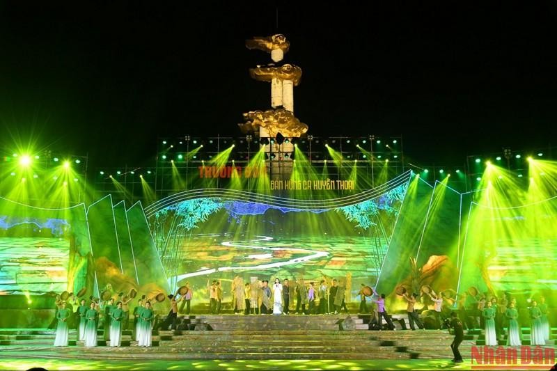 At the art programme celebrating the 54th anniversary of Truong Bon victory (Photo: NDO)