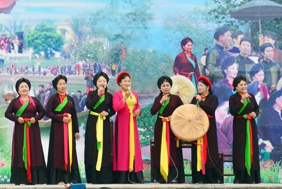 Quan Ho (Love Duet) Singing is a traditional art form of Bac Ninh Province. (Photo: qdnd.vn)