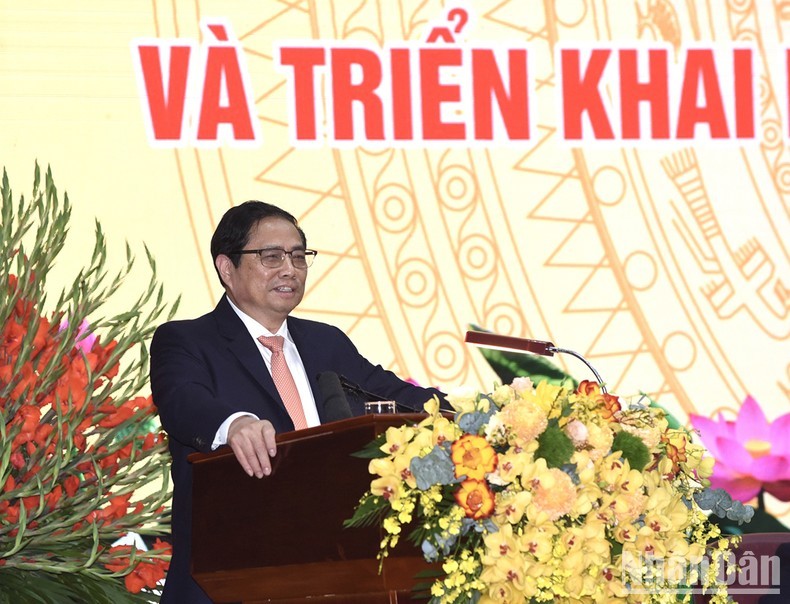 PM Pham Minh Chinh speaks at the conference. (Photo: NDO)