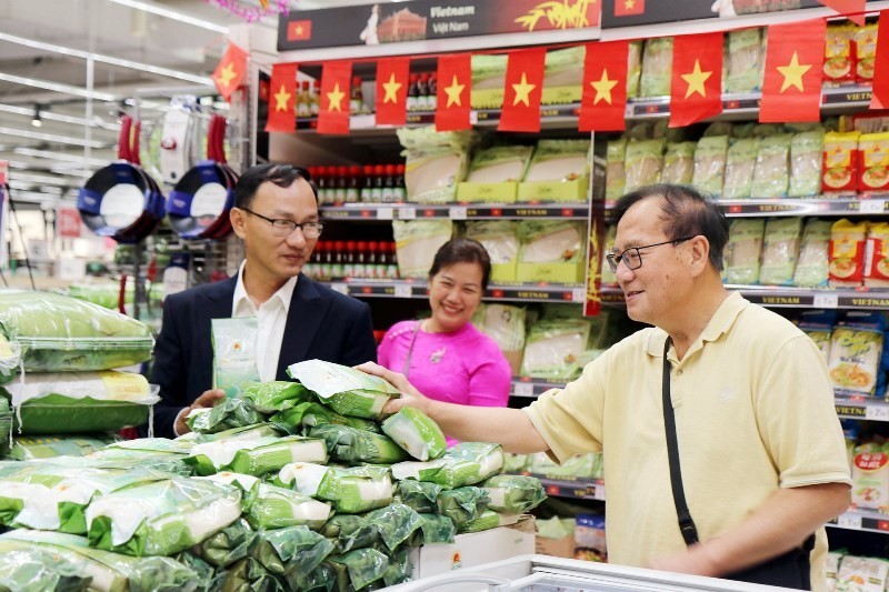 The brand of "Com VietNam Rice" has been favoured in France. (Photo: NDO)