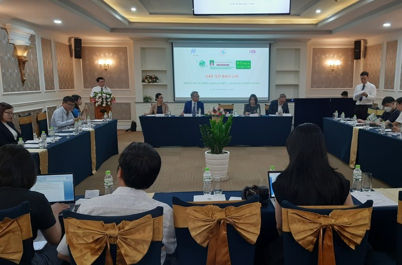 An overview of the press conference for Analytica Vietnam 2023. 