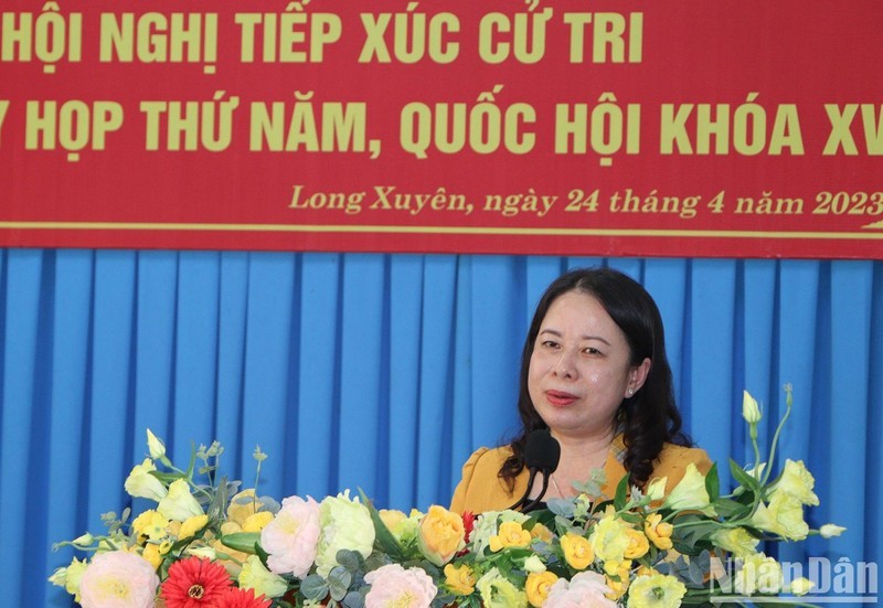 Vice President Vo Thi Anh Xuan speaks at the meeting. (Photo: NDO)