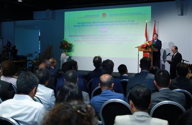 Deputy Prime Minister Tran Hong Ha speaks at the ceremony. (Photo: VNA)