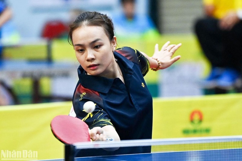 Player Nguyen Thao Nguyen from Tay Ninh Province at the 40th Nhan Dan Newspaper National Table Tennis Championships. (Photo: DUY LINH)