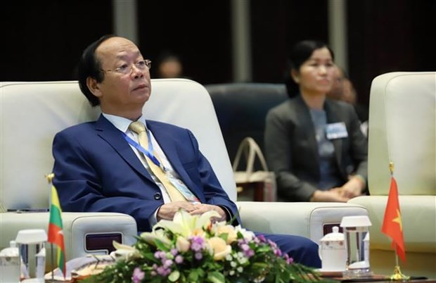 Deputy Minister of Natural Resources and Environment Vo Tuan Nhan attends the 17th ASEAN Ministerial Meeting on Environment in Laos on August 23.(Photo: VNA)