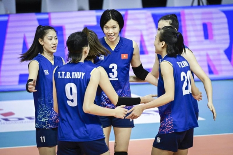 Vietnam advance to Asian Senior Women's Volleyball Championship's semi-finals after defeating Australia 3-0. (Photo: VTV)