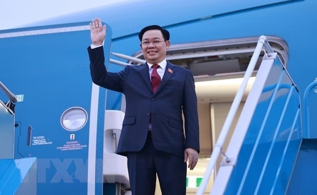 National Assembly Chairman Vuong Dinh Hue leaves Hanoi on September 21 morning for official visits to Bangladesh and Bulgaria. (Photo: VNA)
