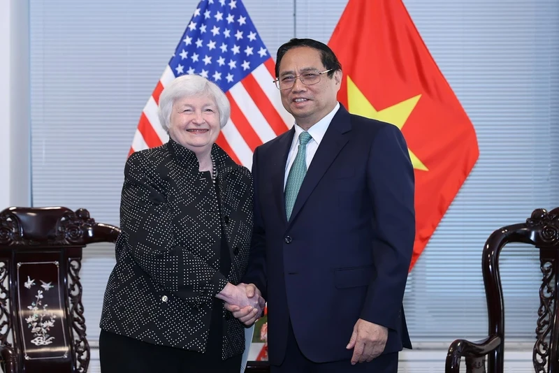 Prime Minister Pham Minh Chinh (R) and Treasury Secretary Janet Yellen. (Photo: Nhat Bac)