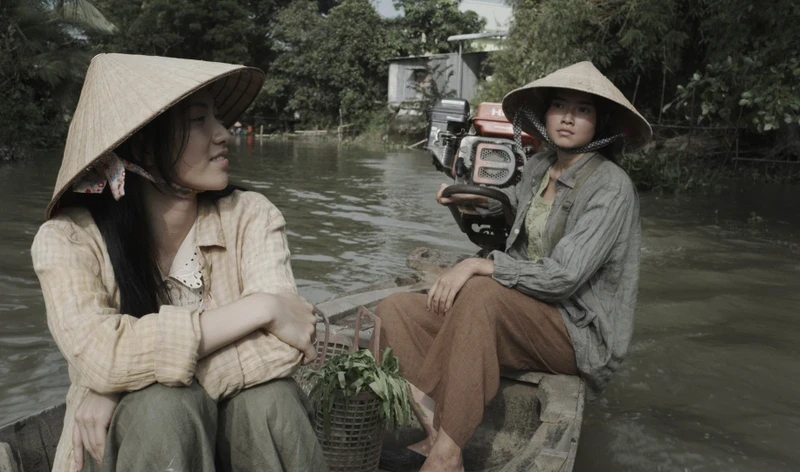 A scene from Director Bui Thac Chuyen's “Tro tan ruc ro” (Glorious Ashes). (Photo courtesy of the film crew)
