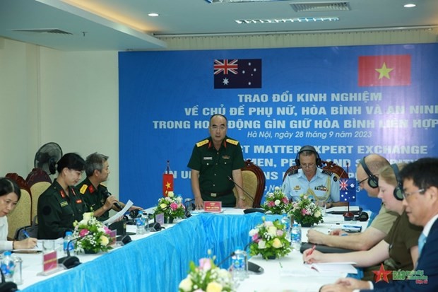 VDPO Deputy Director Sen. Lieut. Col. Pham Tan Phong (standing) speaks at the event (Photo: VNA)
