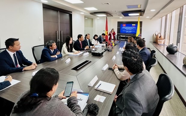 At a MoU signing ceremony between the Vietnamese Ministry of Industry and Trade and the Ministry of Trade, Industry and Tourism of Colombia (Photo: MIT)