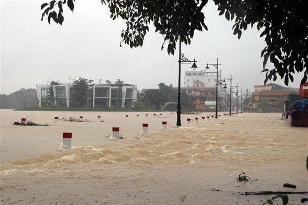 Hue city is inundated following heavy rains. (Photo: VNA)