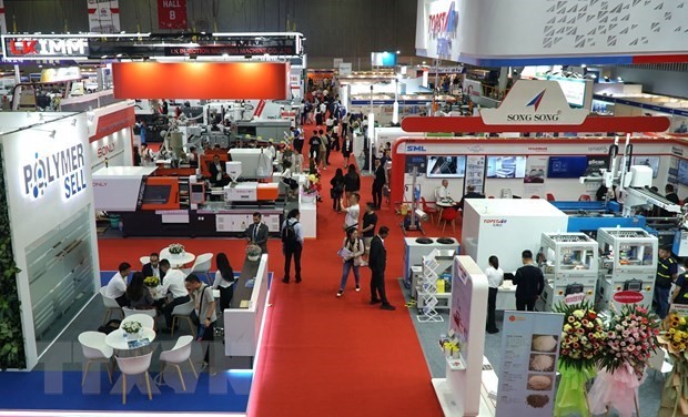A total of 625 exhibitors from 22 countries and territories, take part in 21st Vietnam International Plastics and Rubber Industry Exhibition in Ho Chi Minh City. (Photo: VNA)