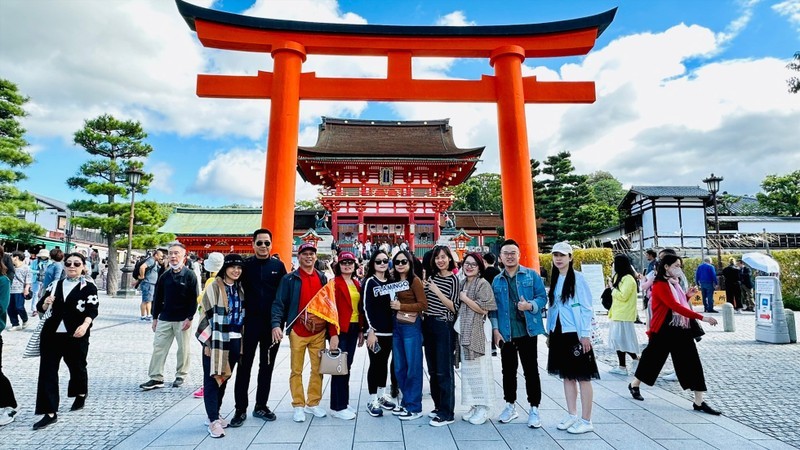 Vietnamese visitors to Japan. (Photo: Flamingo Redtours)
