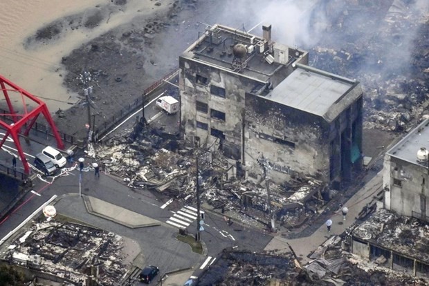 A building burns following the earthquake in Ishikawa. (Photo: Kyodo)
