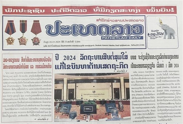 Front page of the Pathet Lao on January 5 (Photo: VNA)