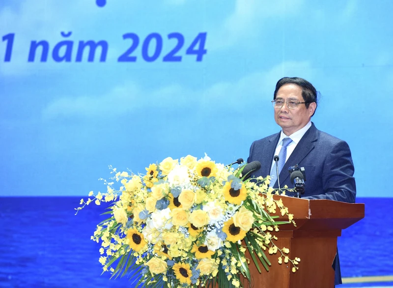 Prime Minister Pham Minh Chinh speaks at a hybrid conference held in Hanoi on January 8 to evaluate Petrovietnam's performance in 2023 and outline tasks for this year. (Photo: NDO)