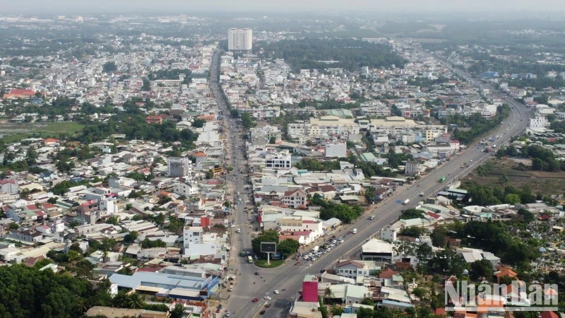 A corner of Long Thanh Town in the district of the same name.