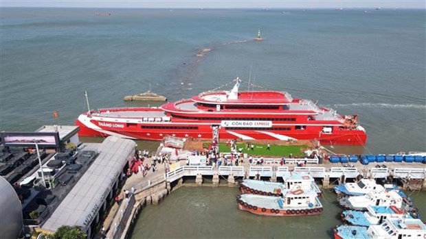 Thang Long high-speed ferry docks at Cau Da port in Vung Tau city (Photo: VNA)