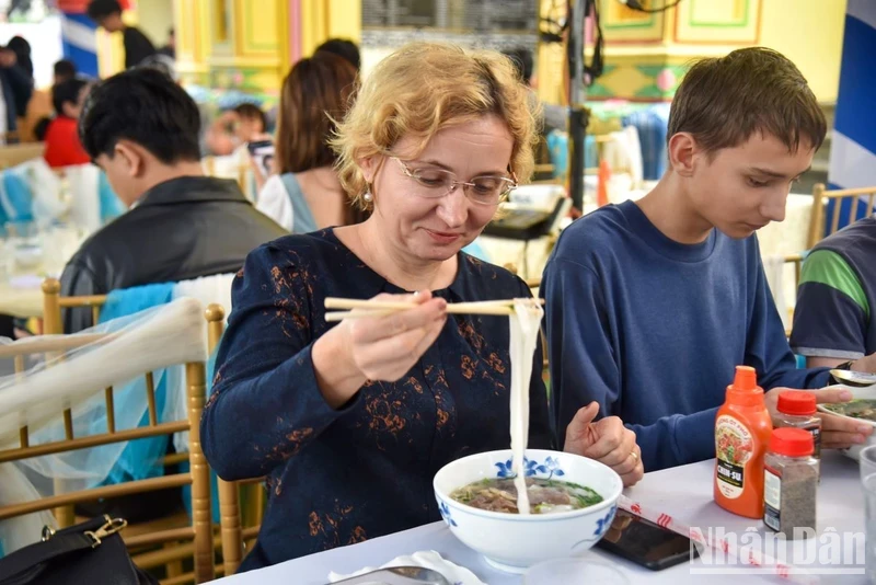  Ivana Judiakova said her family’s members enjoy Vietnamese ‘pho’ very much.
