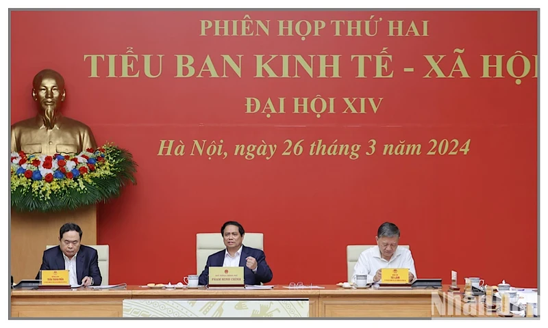 Prime Minister Pham Minh Chinh speaks at the 2nd meeting of the subcommittee for socio-economic affairs of the 14th National Party Congress on March 26. (Photo: NDO) 