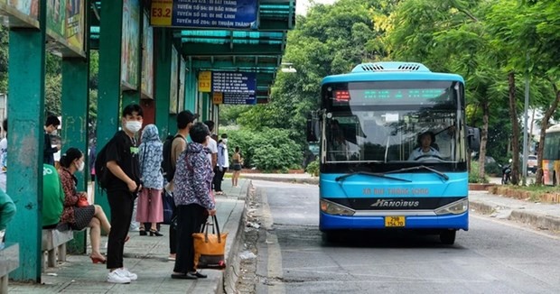 An e-ticket system is launched for the capital city’s bus service. (Photo: hanoimoi.vn)