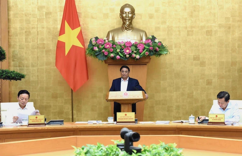 PM Pham Minh Chinh chairs the Government’s monthly meeting.