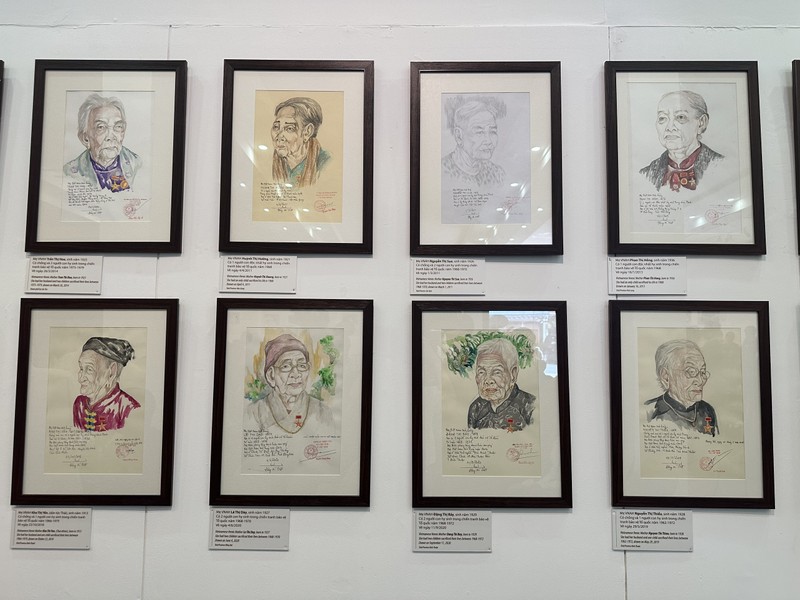 Several portraits of Heroic Vietnamese Mothers at the exhibition.