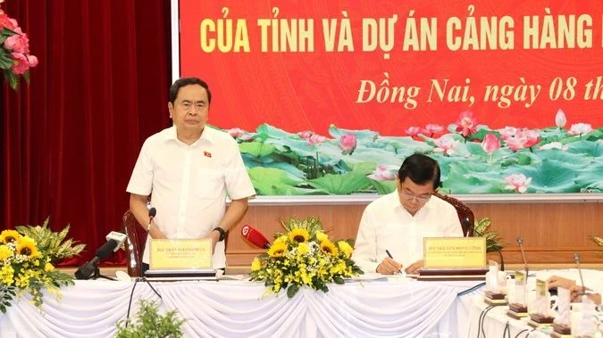 NA Chairman Tran Thanh Man speaks at the meeting (Photo: VNA)