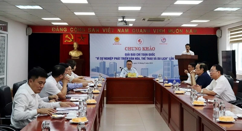 The Jury Council of the second National Press Awards "For the Cause of Cultural, Sports and Tourism Development" convenes, under the chair of Nhan Dan Newspaper's Editor-in-chief Le Quoc Minh.