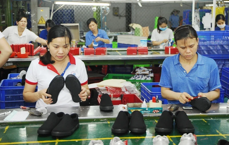 In the first six months, Vietnam's leather and footwear export value exceeded 6.5 billion USD, an increase of 5.7% compared to the same period in 2023. (Photo: HAI NGUYEN)