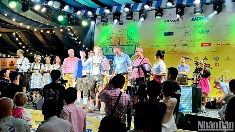 The GBA Oktoberfest 2023 in Hanoi attracted many locals and international visitors.