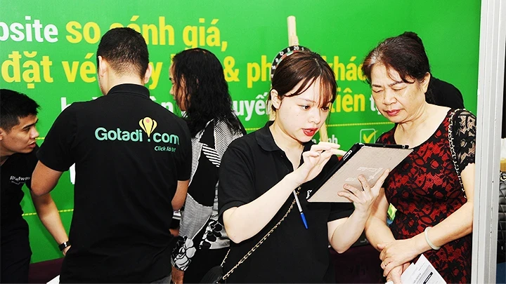 AI has become an effective tool in the marketing activities of many enterprises. (Photo: NAM ANH)