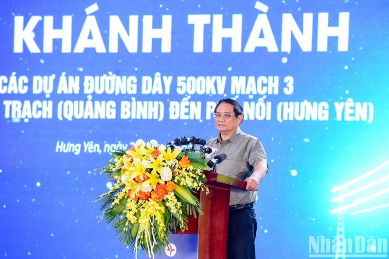 Prime Minister Pham Minh Chinh addresses the inauguration of Quang Trach-Pho Noi 500kV Circuit-3 power transmission line project (Photo: NDO)