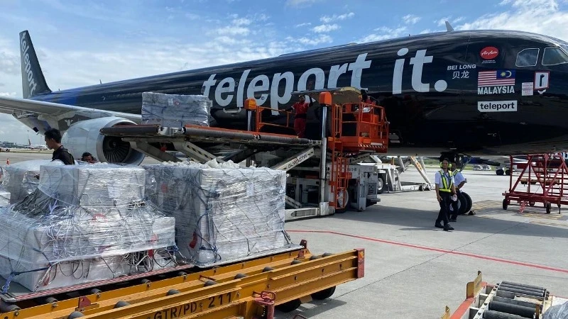 The relief supplies from the AHA Centre arrived at Noi Bai Airport.