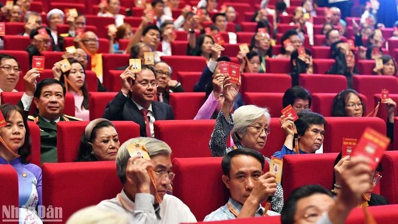 Delegates to the 10th National Congress of the Vietnam Fatherland Front (VFF) chose 397 members for the VFF Central Committee in the 2024-2029 tenure. (Photo: NDO)