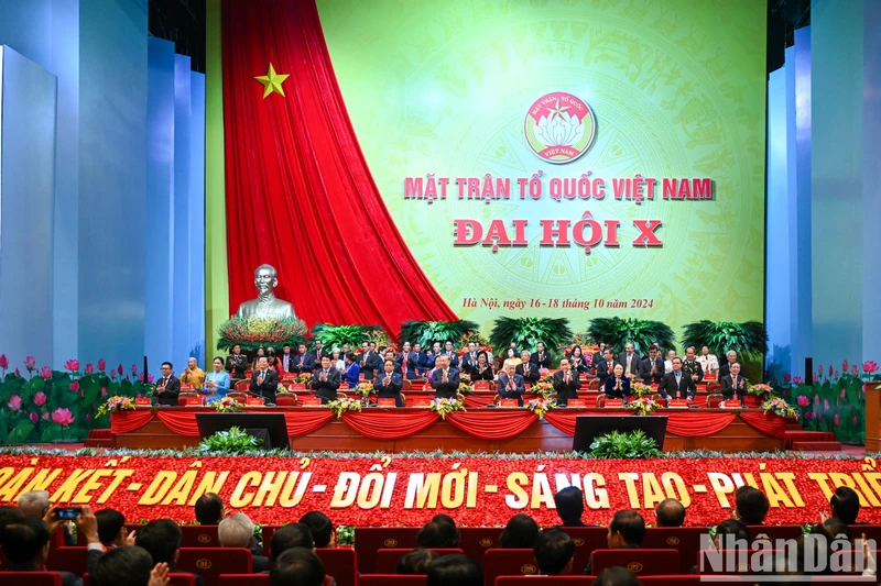 The Presidium of the 10th National Congress of the Vietnam Fatherland Front (Photo: NDO) 