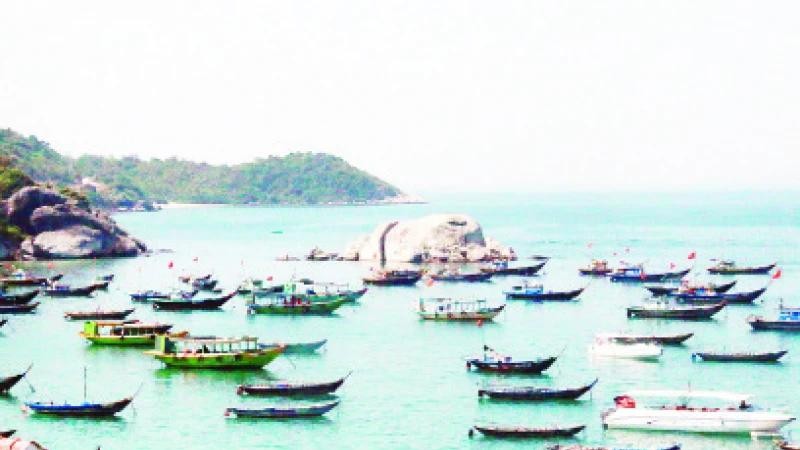 The Cu Lao Cham Biosphere Reserve in Hoi An City (Quang Nam Province) is a popular tourism destination in central Vietnam, offering attractive beach tourism experiences.