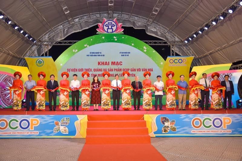 Central and Central Highlands provinces' OCOP products introduced in Hanoi